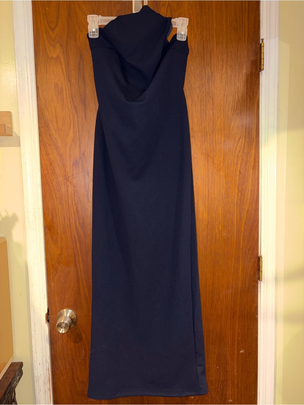 Elegant Black Strapless Evening Dress
